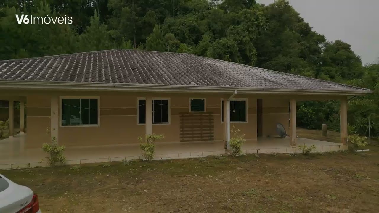Chácara de 43 mil m² em Quitandinha, a 47 km de Curitiba: Refúgio na Natureza.
