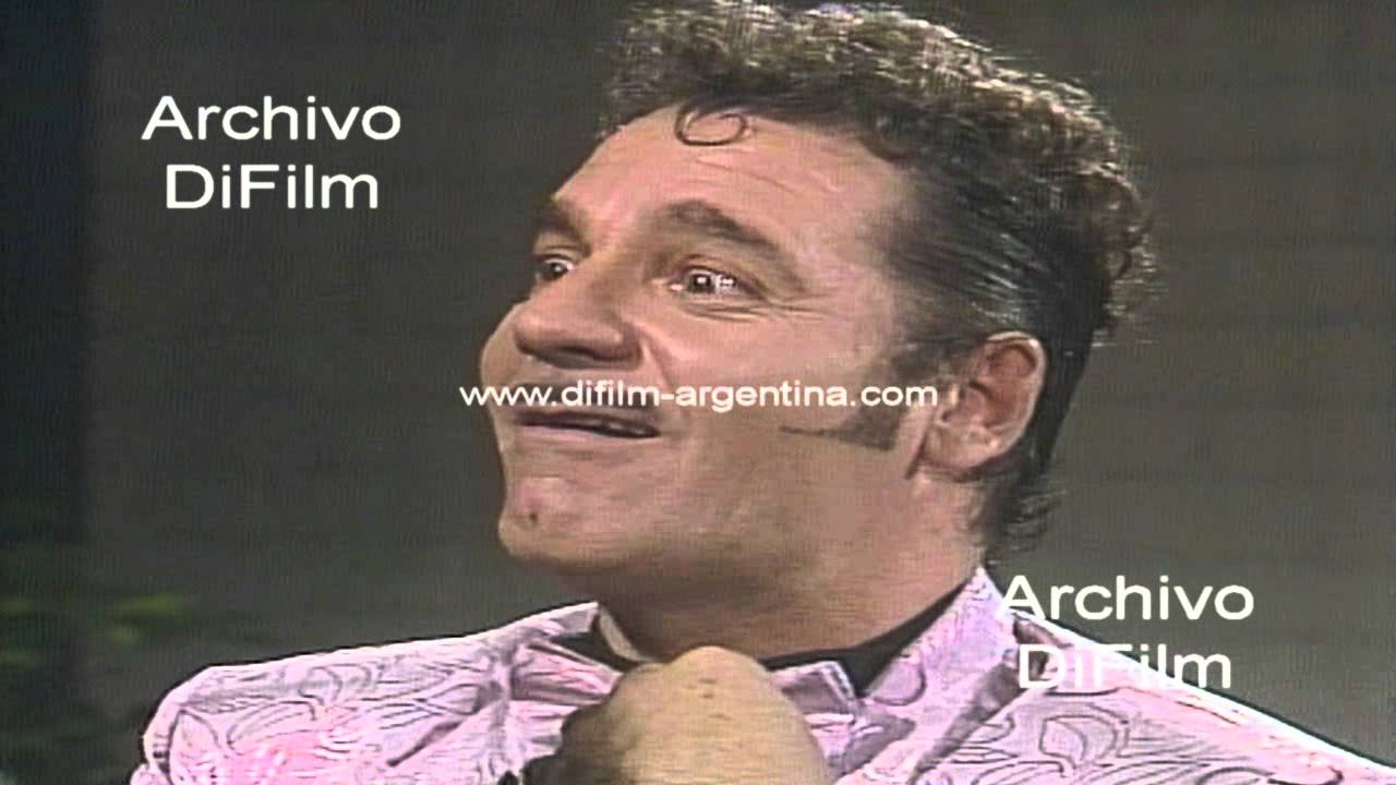 La Mona Jimenez en el programa Matrimonios y algo mas 1990