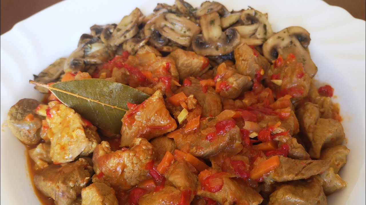 MAGRO DE CERDO CON CHAMPIÑONES EN SALSA // BEATRIZ COCINA.
