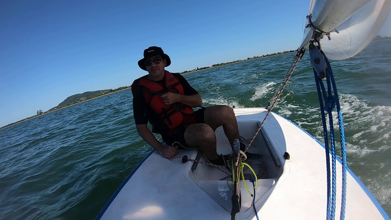 Travessia com veleiro Laser  de Capri a Itapoá