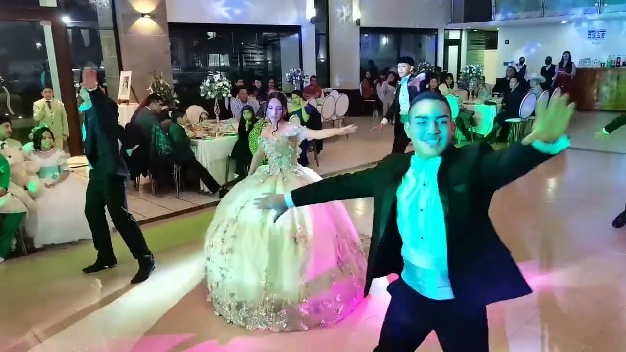 VALS MODERNO // 15 AÑOS VANIA