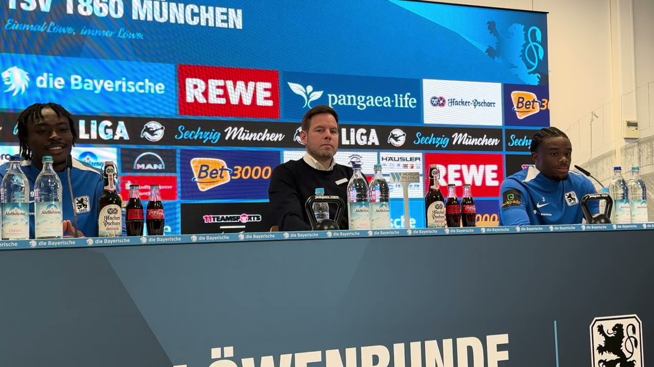 Gesch&auml;ftsf&uuml;hrer Werner stellt seine Neuzug&auml;nge Lucoqui und Abiama vor