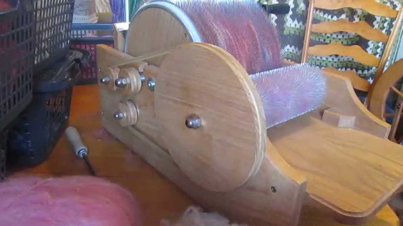 Blending different fibres together on a drum carder PT1