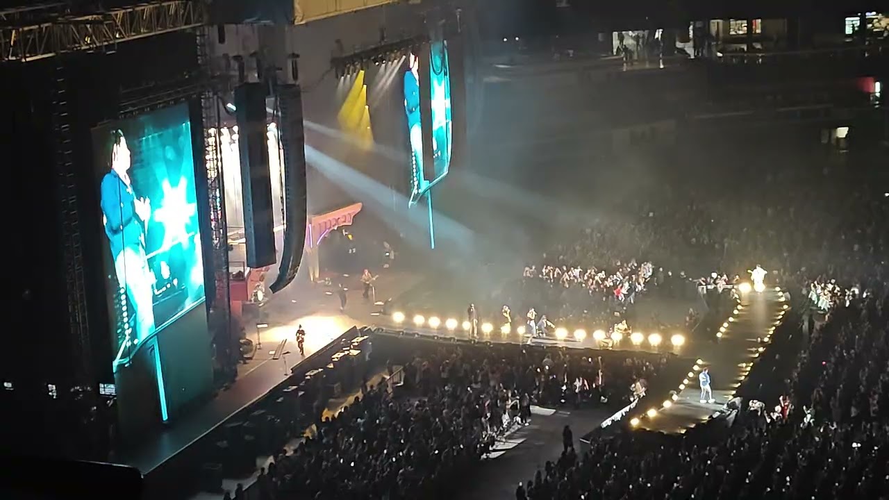 Celebrate! - JONAS BROTHERS - JONAS20 TOUR - Aug 21, 2025 - Rogers Centre (Toronto)