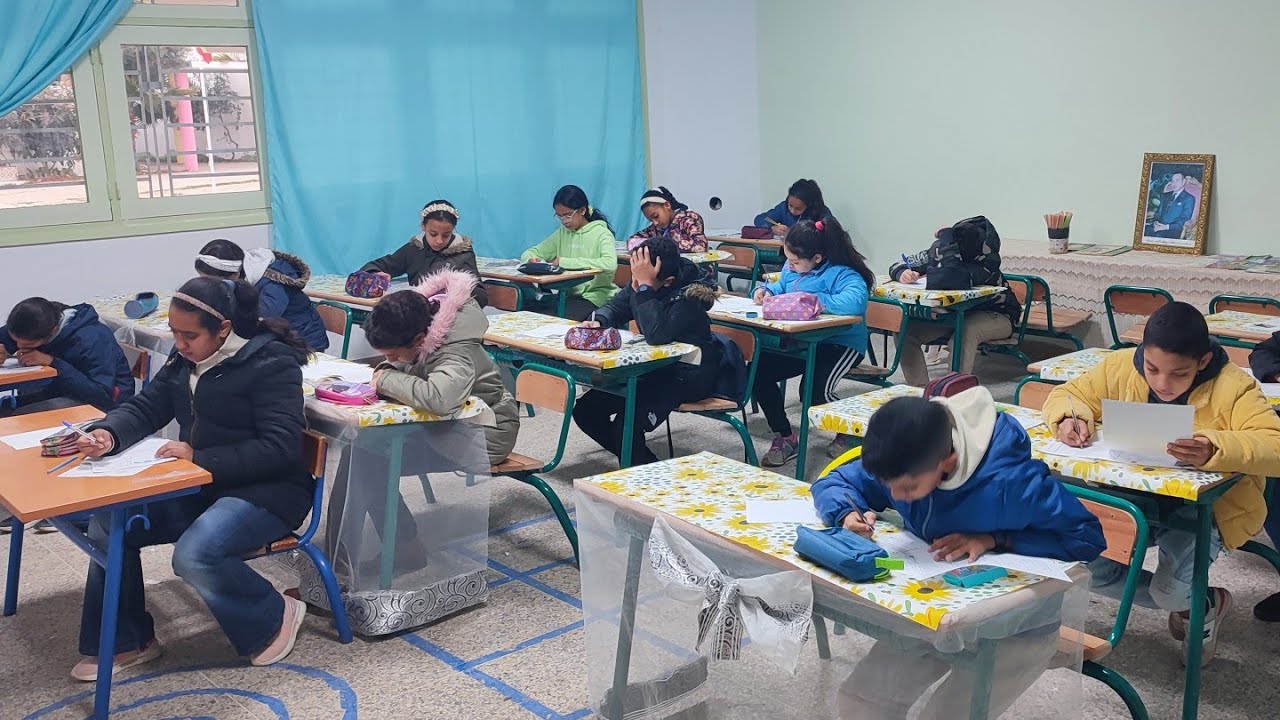 اجتاز اليوم تلامذة المستوى السادس بمدرسة المسيرة الرائدة الامتحان الموحد التجريبي في ظروف جيدة👍👍