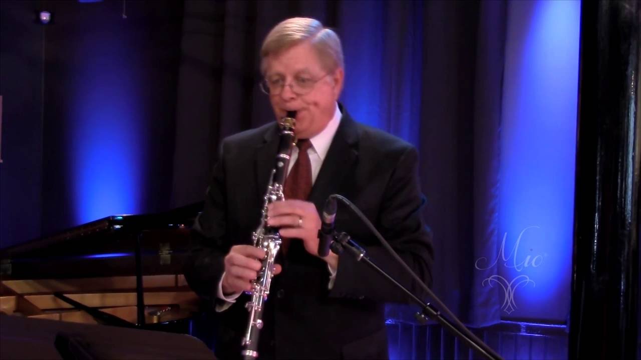 Daron Bradford - Bernstein Sonata for Clarinet and Piano, 2nd movement - Mio Clarinets