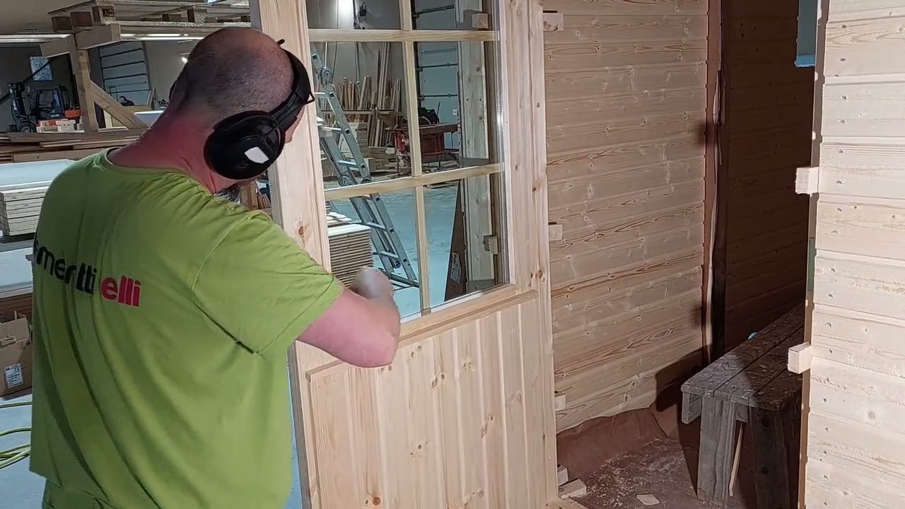 Tehdään sauna osa 11, ovien ja ikkunoiden asennusta.
