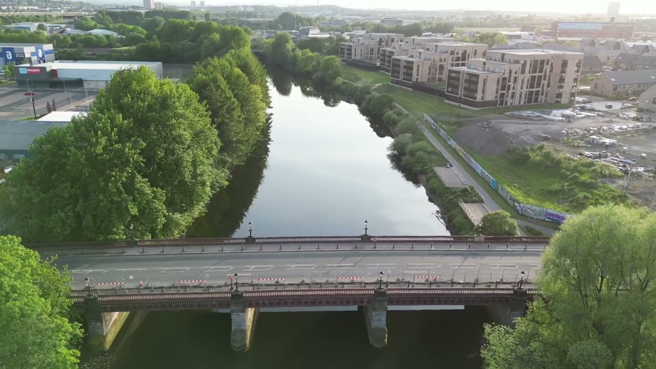 Drone footage of the River Clyde, Glasgow & Dalmarnock Bridge