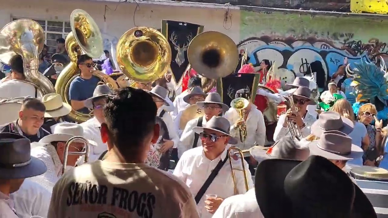 Jueves de carnaval Barrio de los Reyes 2026 Peñón de los Baños 