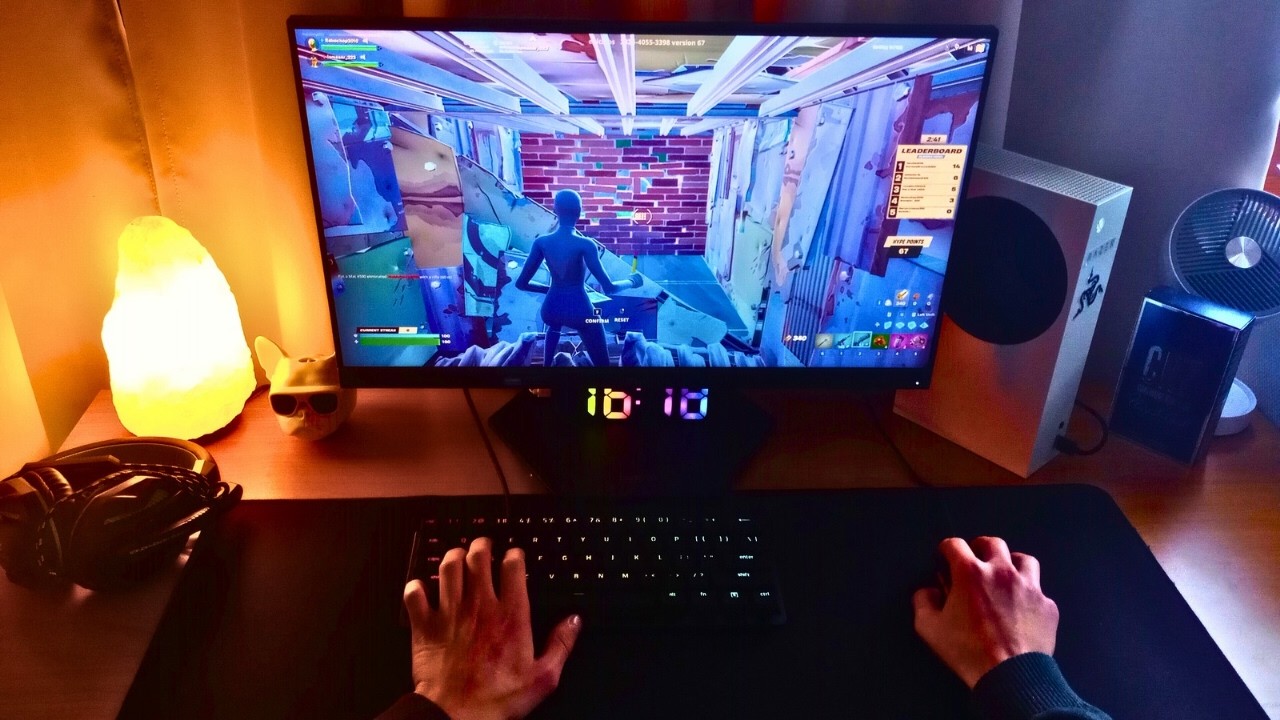 Fortnite On Xbox Series S In 2026...(POV Handcam)