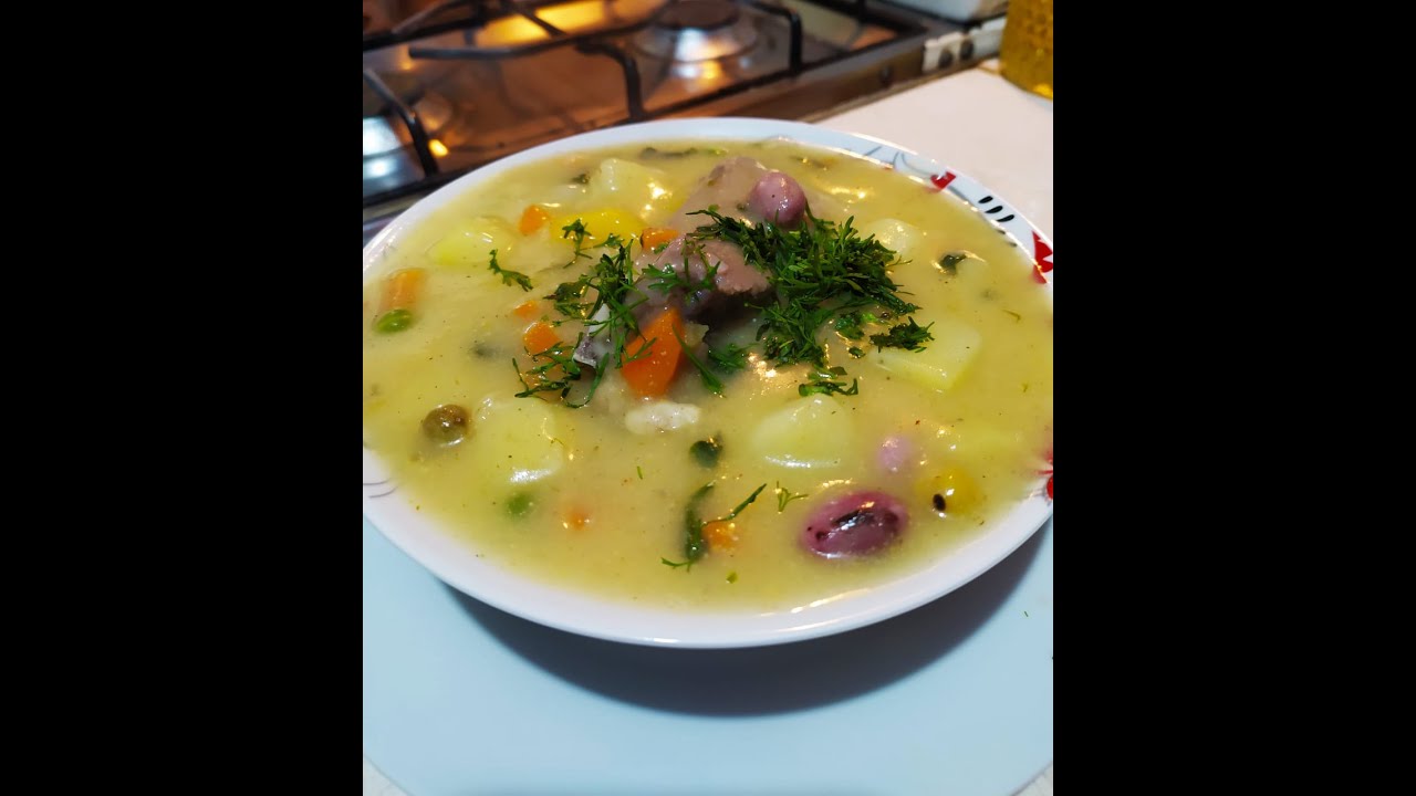 sopa de maíz pintado