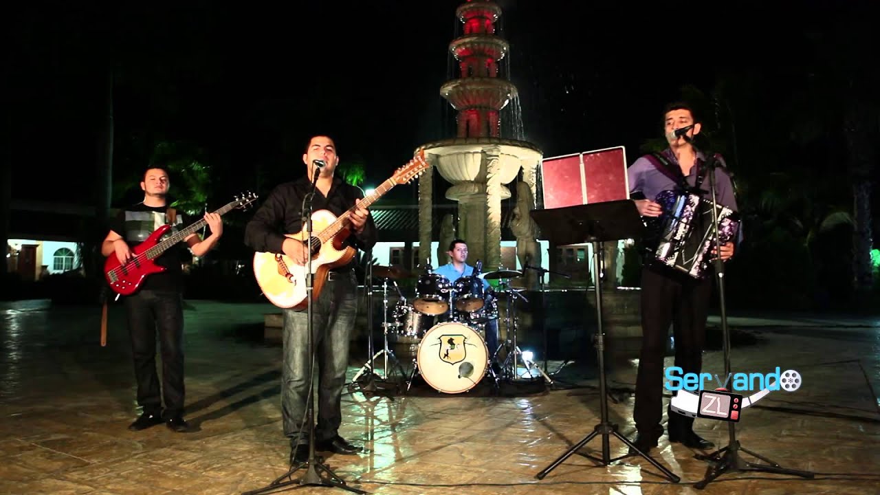 Escolta De Guerra - De Porte Pelon, El Golo (En Vivo 2013)
