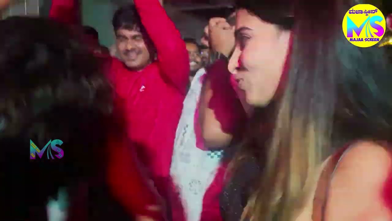 Langa Dhavni Yethlag Hoite | College Hudgiraa | Kannada Song | 2025| Majaascreen | #Trending