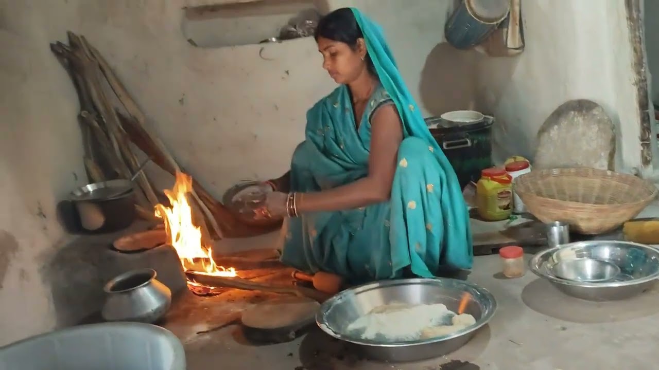 आज हमारा आटा बढ़ा गया 🥹l जिसे बोलते हैं गरीबी में आटा गीला #poortiprajapativlog #poorvlogs #family 