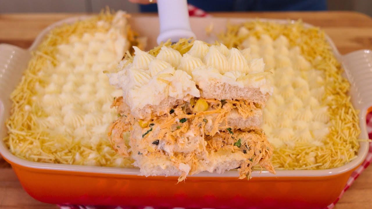 BOLO SALGADO DE FRANGO RÁPIDO E FÁCIL NA TRAVESSA | TORTA FRIA DE PÃO DE FORMA