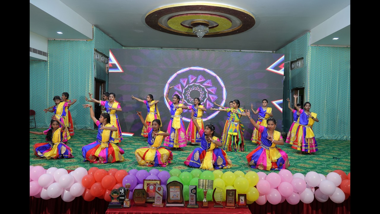 IV CLASS DANCE PERFORMANCE