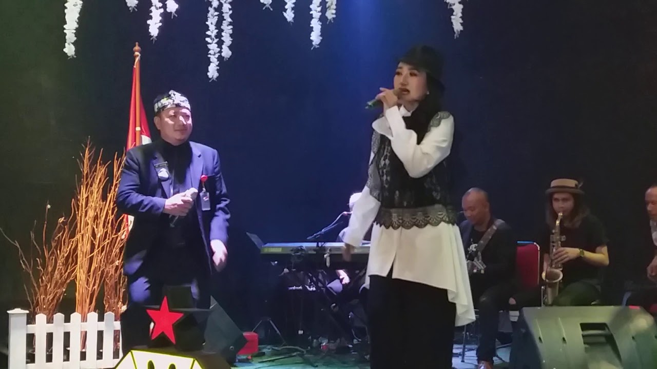 NINI CARLINA Feat AKONG - RINDU AKU RINDU KAMU /Cipt.Doel Sumbang