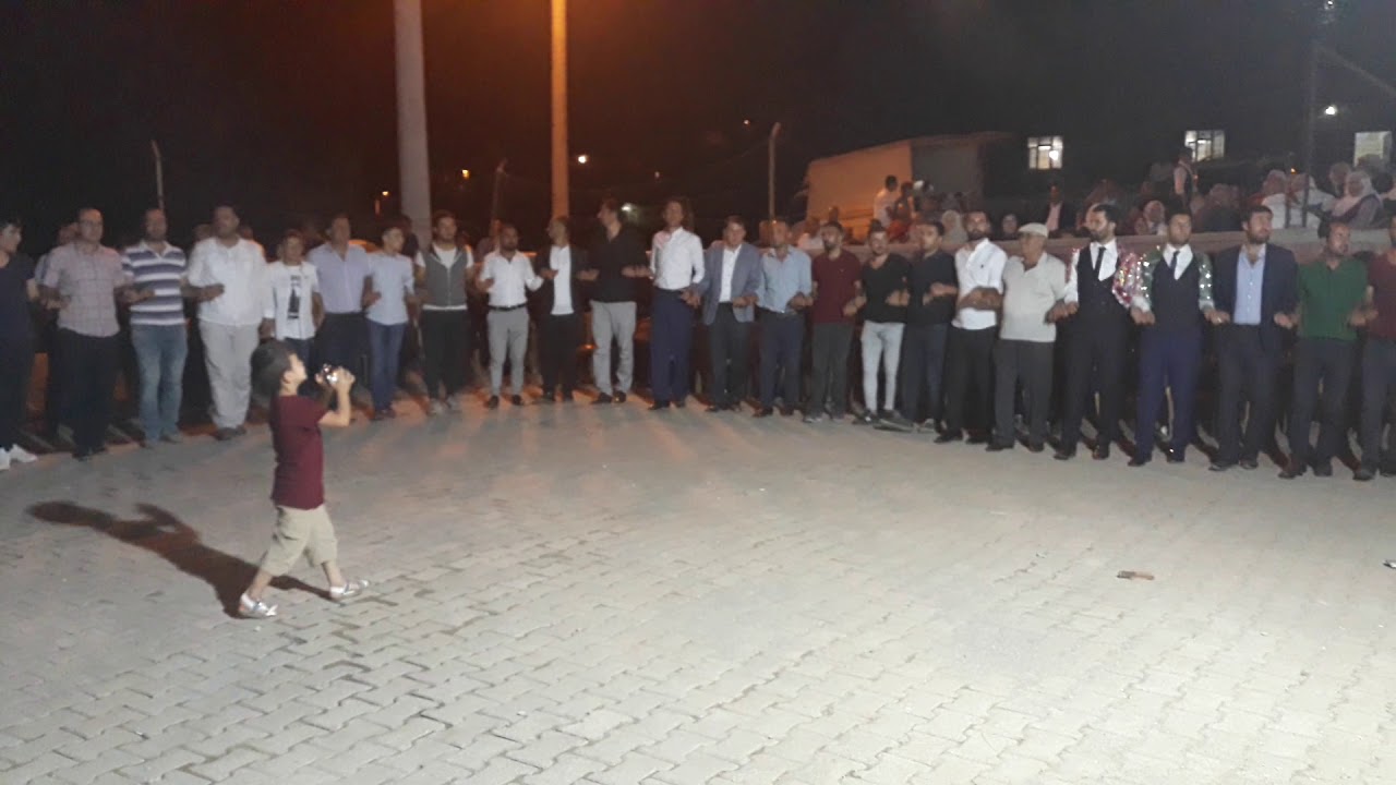 HEVES MÜZÜK BİTLİS HOZAN MAŞALLAH BİTLİS GOROYMAK PAB KÖYÜ AHMET KARDESIMIZIN DÜĞÜNÜ UFAK BİR ALINTI