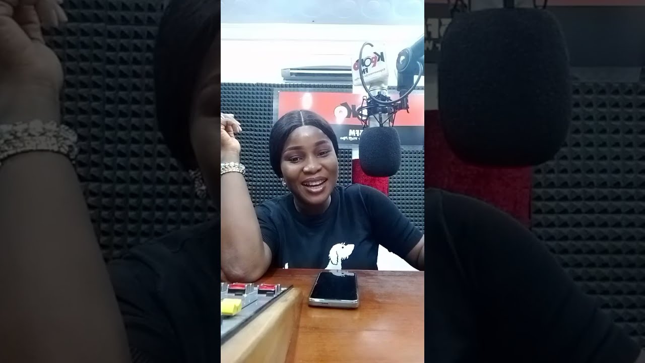 Let's do Wednesday afternoon together! Join me live on radio 📻📻📻