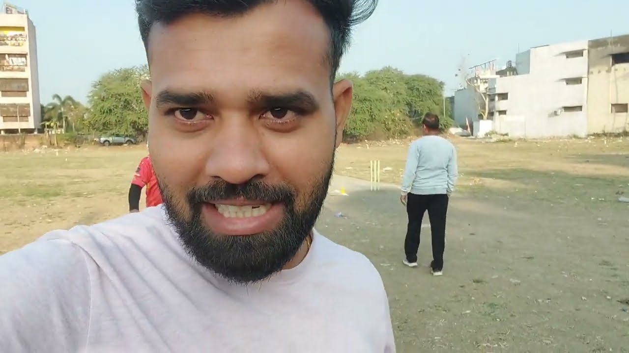 आज हमारे ताऊजी ने शानदार कप्तानी पारी खेली! 🔥🏏उनके बल्ले से तूफ़ानी अंदाज़ में 50 रन निकले 🔥🔥