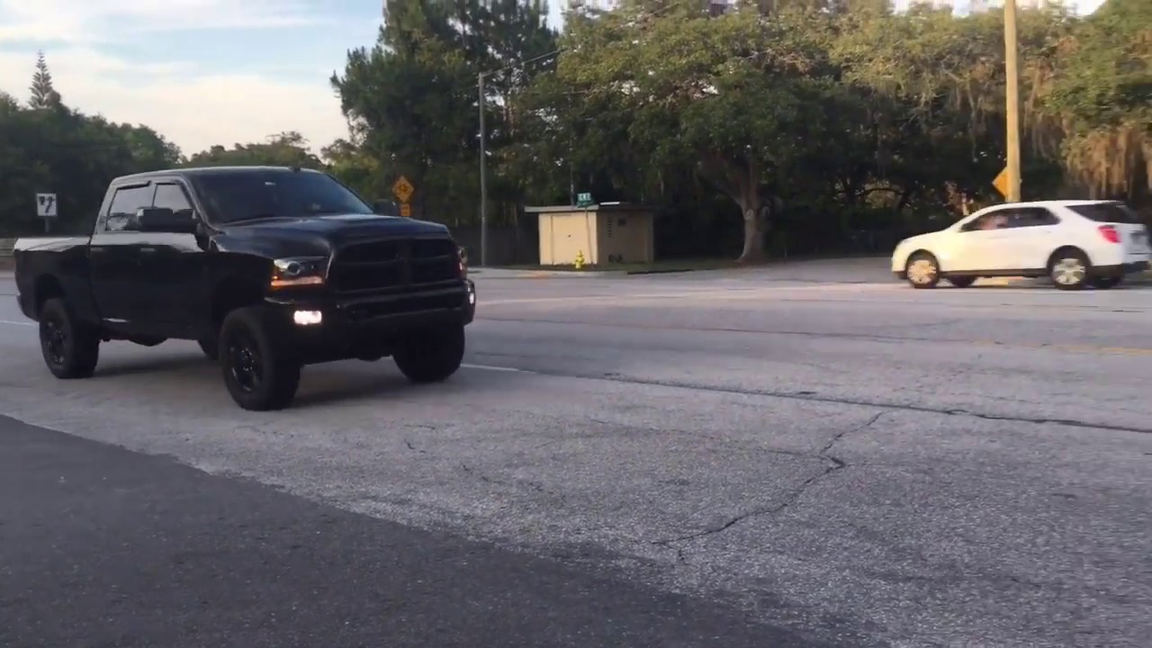 Ram 2500 6.4 HEMI Straight piped drive by clips!