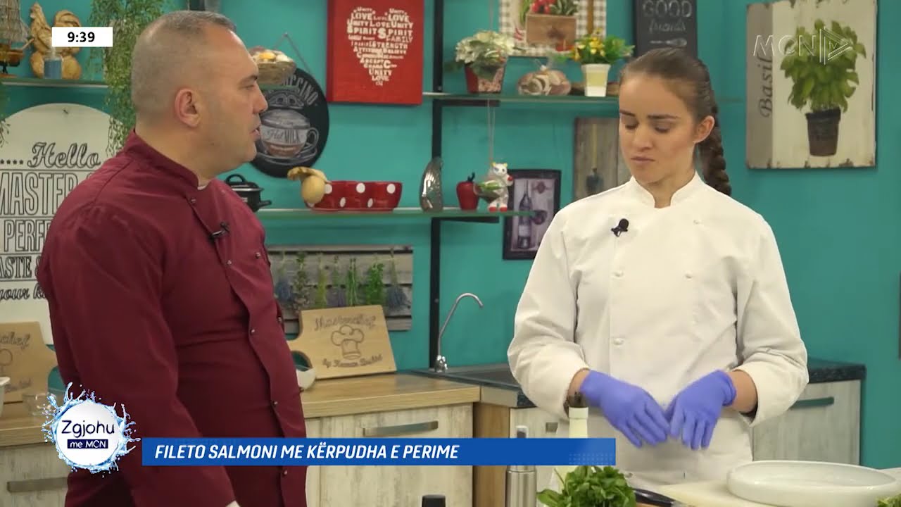 Kuzhina/ Fileto salmoni me kërpudha e perime nga shef Krenari, Anxhi Kaloshi dhe Nikola Oshafi