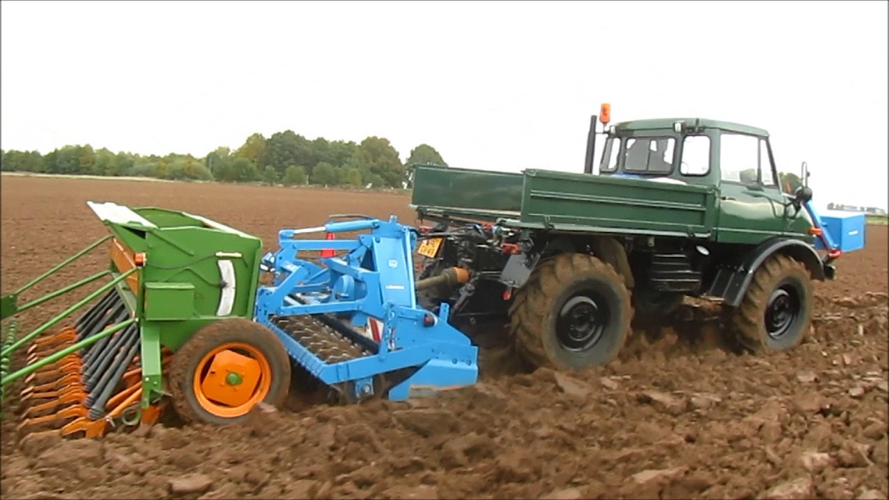 Unimog 403/ International 733
