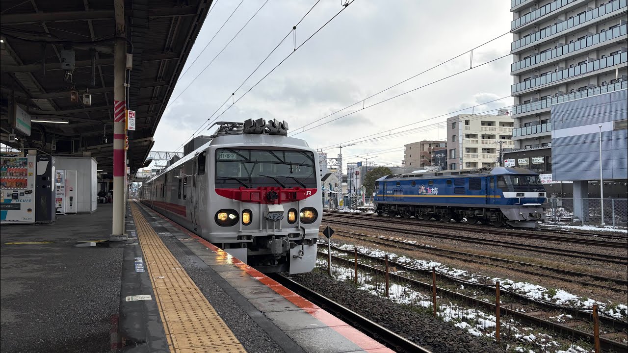 E491系イーストアイ（京葉線検測）が検測を終えて幕張車両センターへ回送されるシーン。