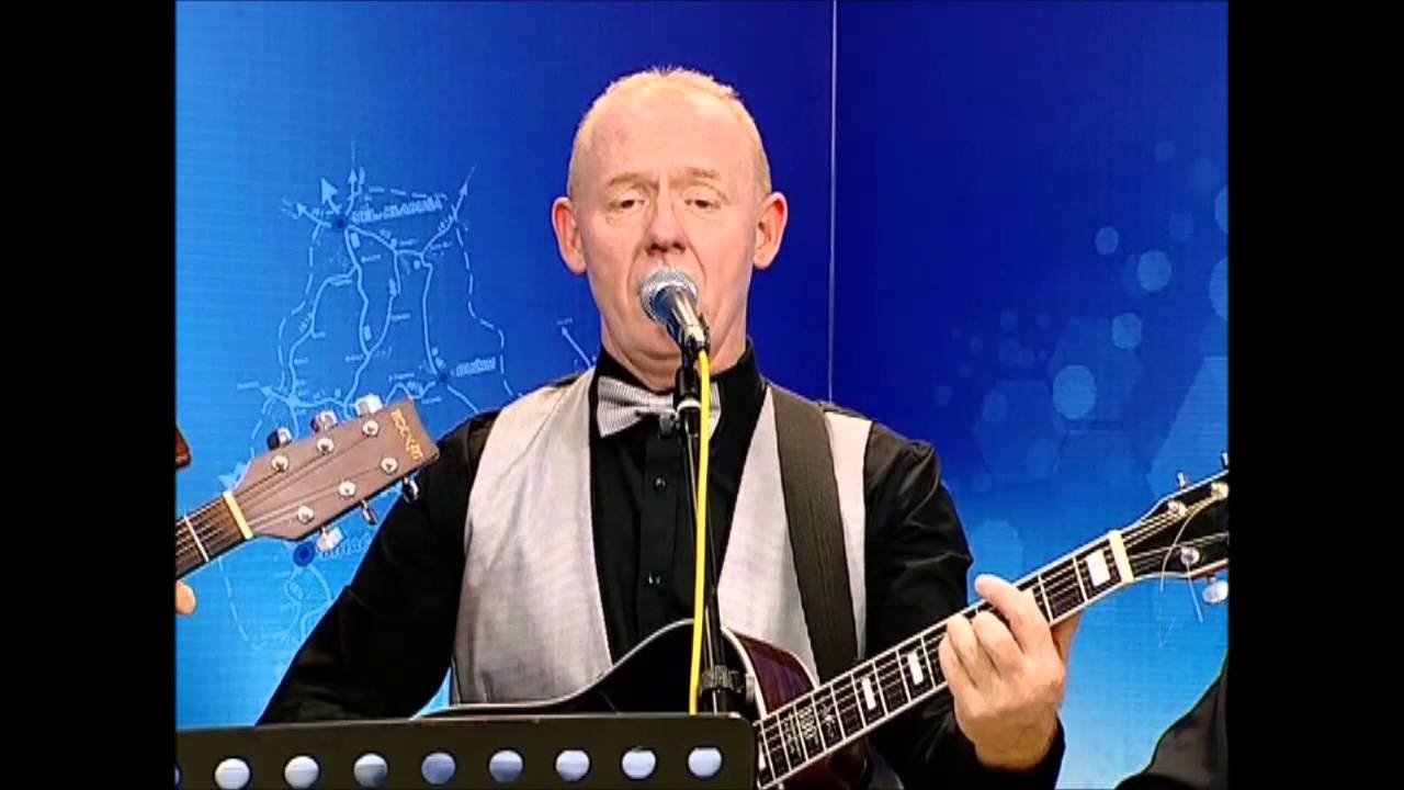 Tamburaški sastav Bedem -  Pokraj kuće male ( uživo )