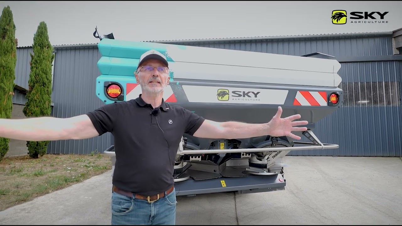 🇬🇧 🎬 Presentation of the X50 fertilizer spreader by our Product Manager! ⚙️