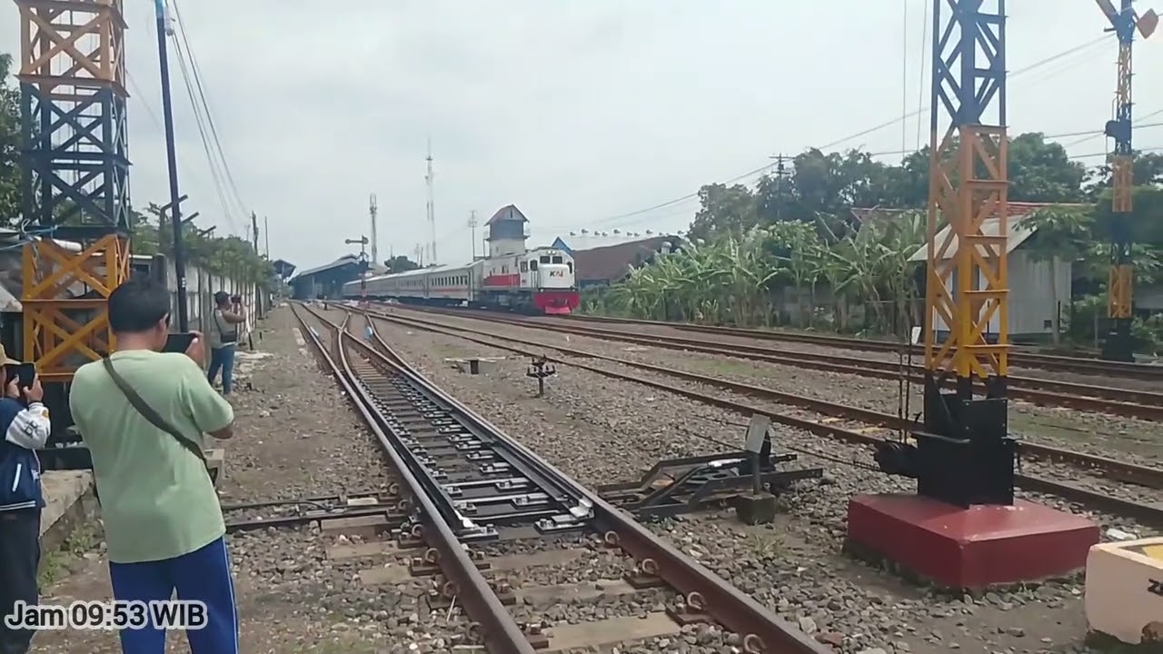 Kerandoman hunting kereta 🗿
