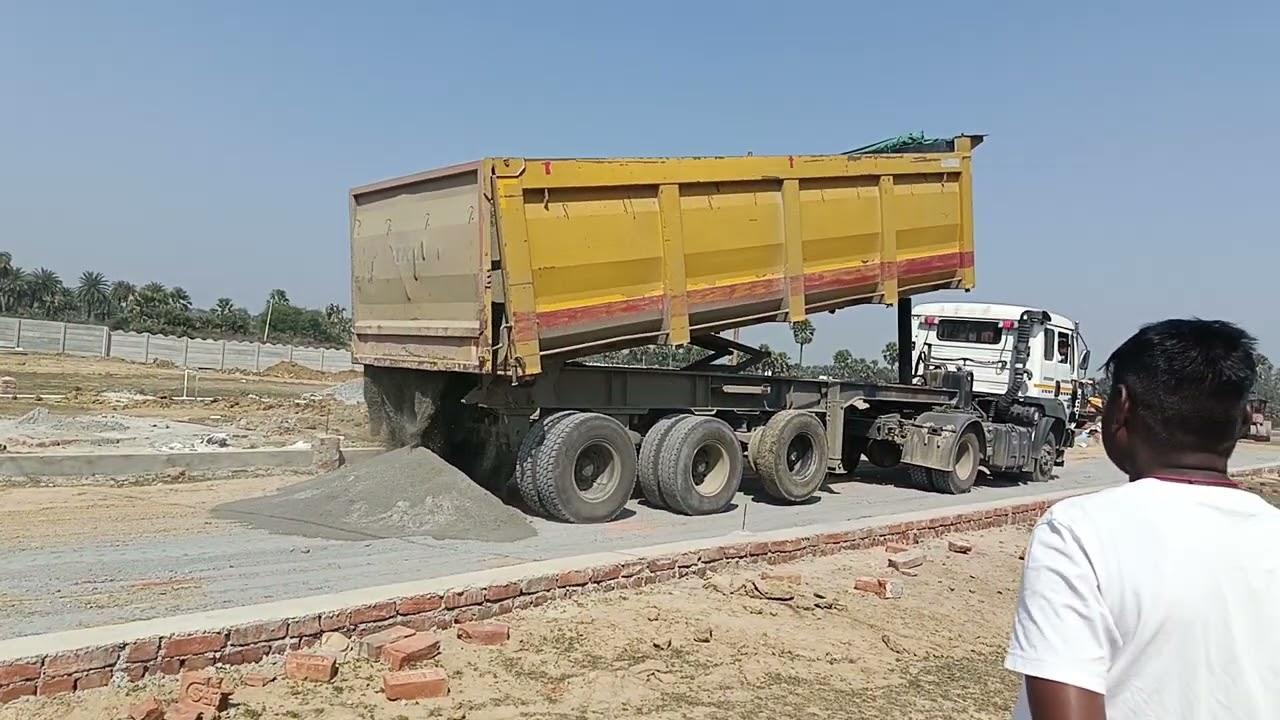 Dust unloading #hardworkworks #smartwork 