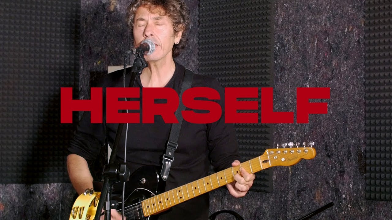 ISOLA live session: Herself (Full Performance)