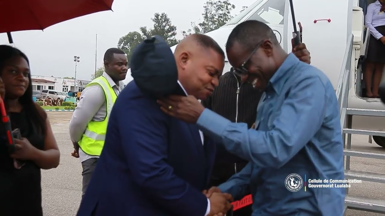 le ministre délégué à la Défense nationale Eliezer Ntambwe a été reçu par la gouverneure MASUKA 