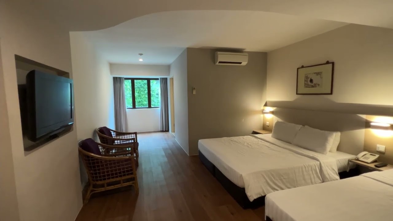 Staycation: VIP Hotel Review (a hidden gem?)
