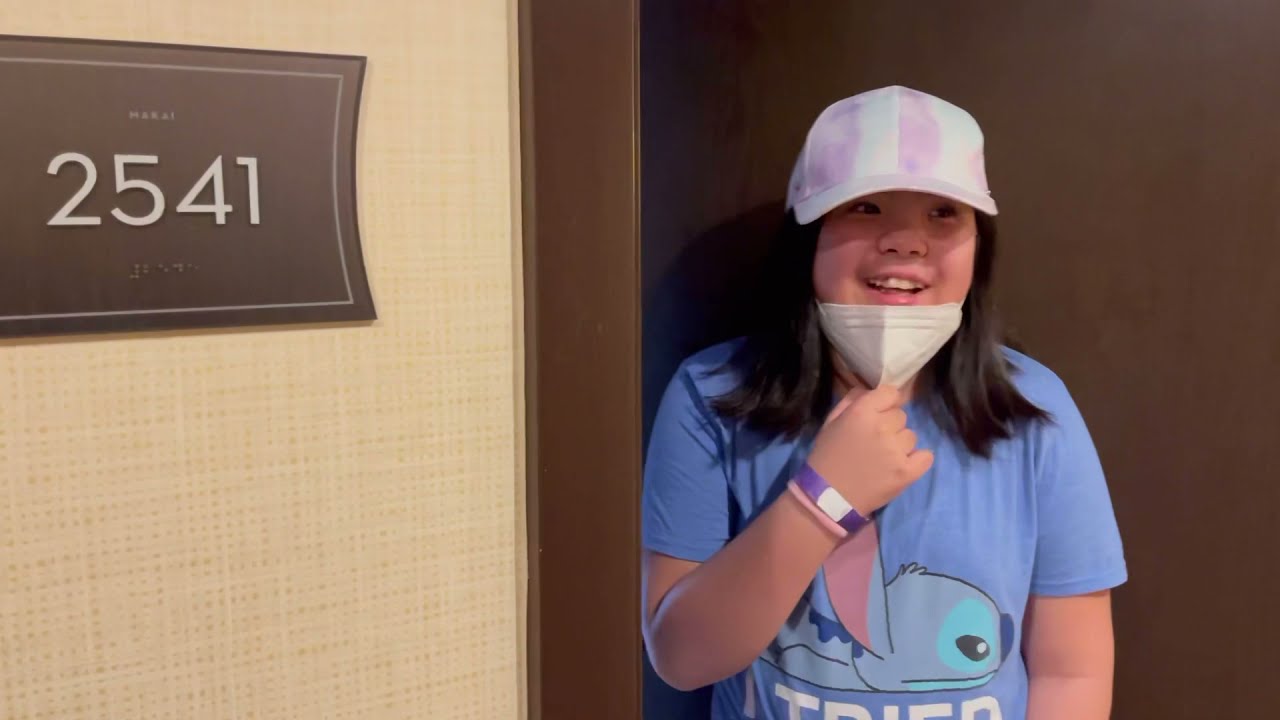Ilikai Hotel and Luxury Suites Sunset Junior Suite Room Tour