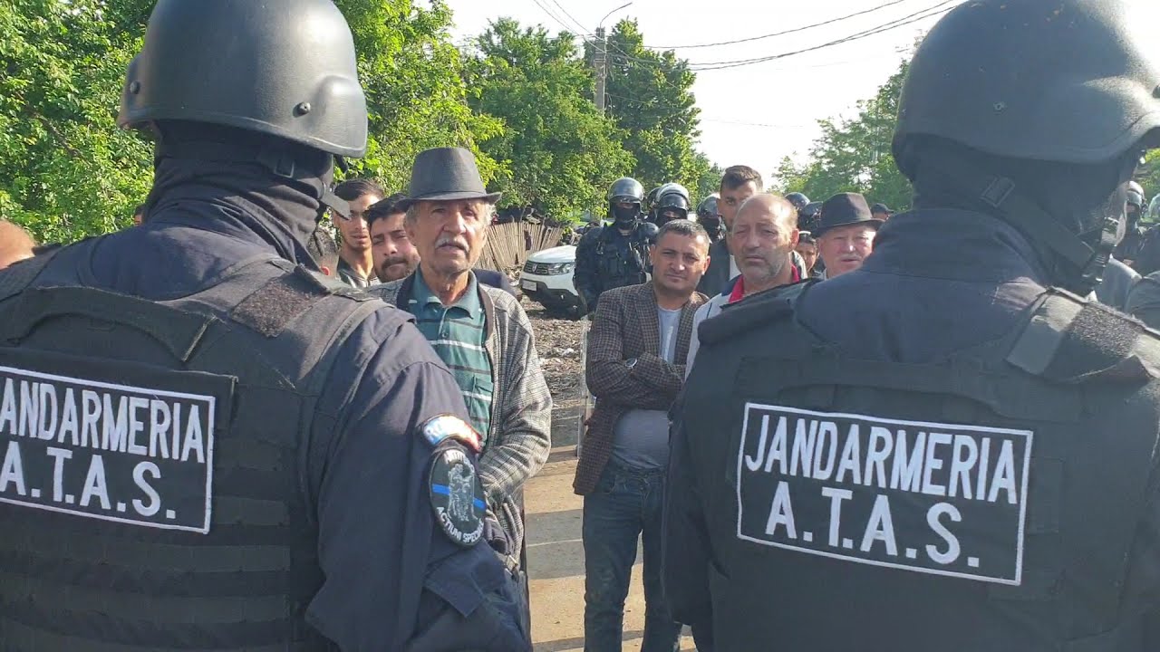 Descinderi în comuna Săruleşti la colectorii de deşeuri