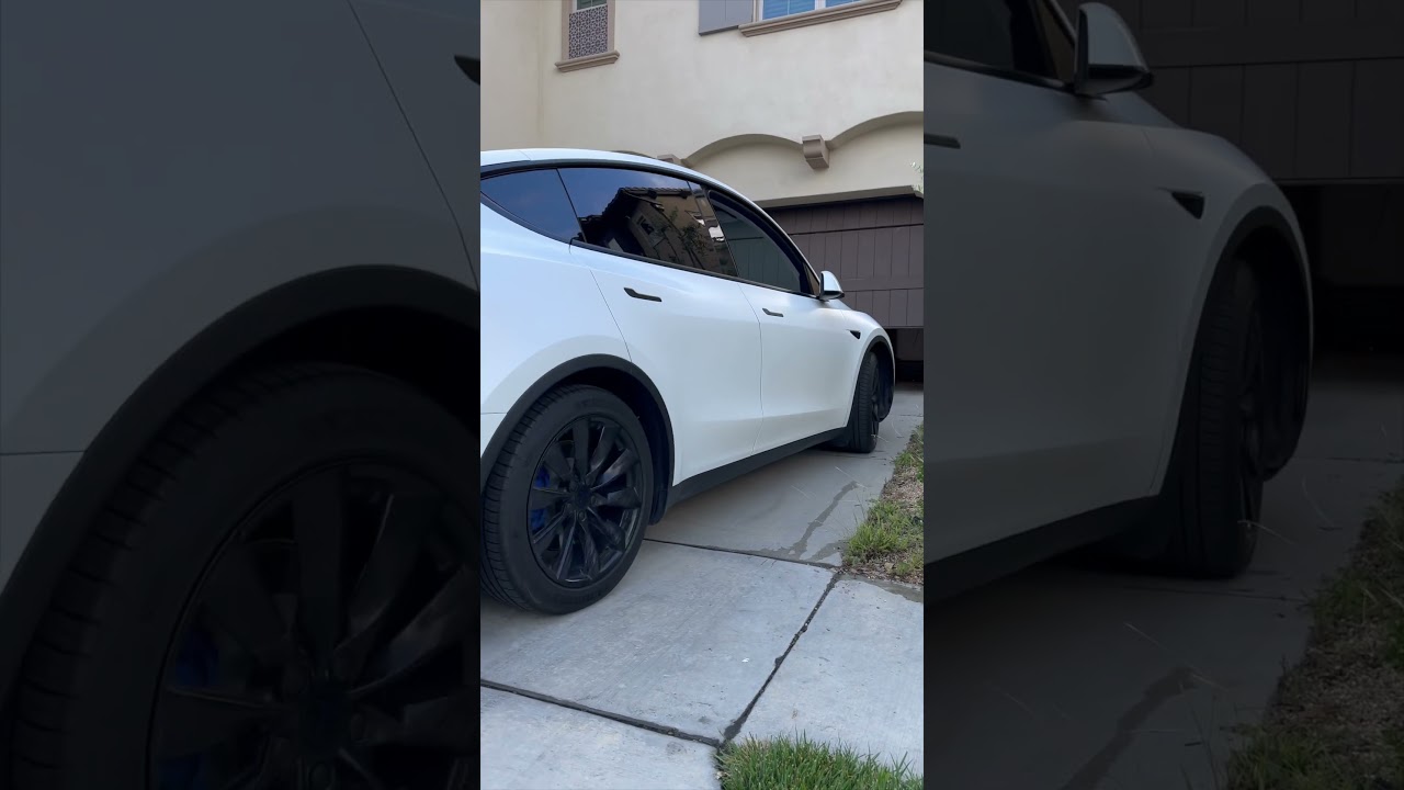 Решение для гаражных ворот для владельцев Tesla #myqconnectedgarage #myqtesla #myqpartner #myq #a...