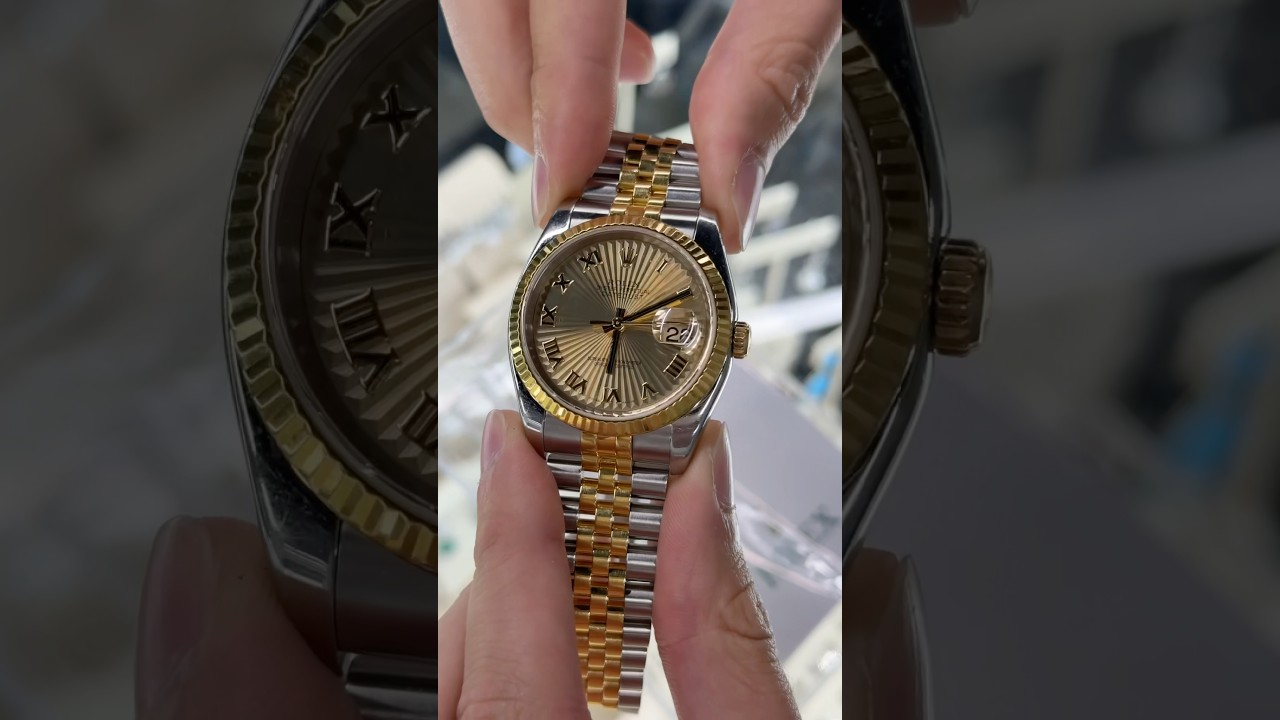 Live Rolex negotiation for a rare Datejust 116233 with a sunbeam dial. Would you keep it or flip it?