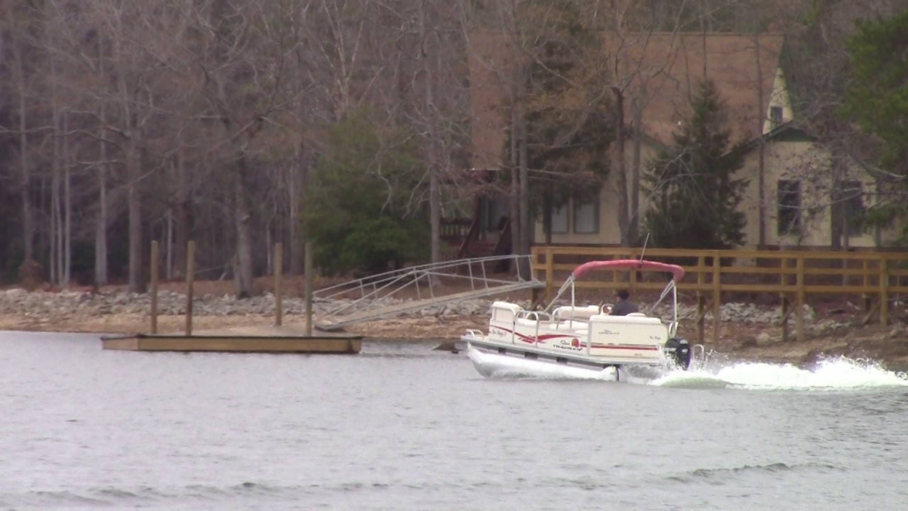 2011 Sun Tracker Bass Buggy 18 Mercury 40 Four Stroke