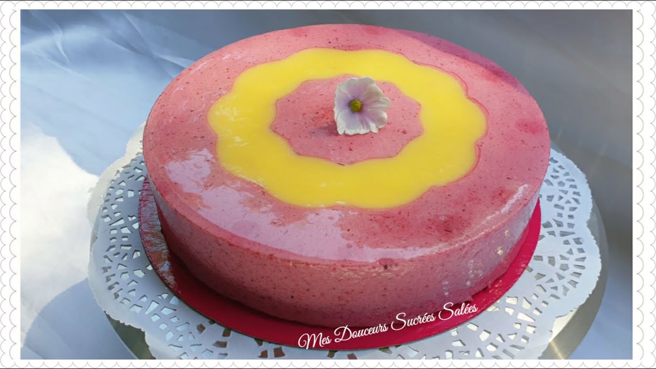 Entremet mousse fruits rouges et insert citron
