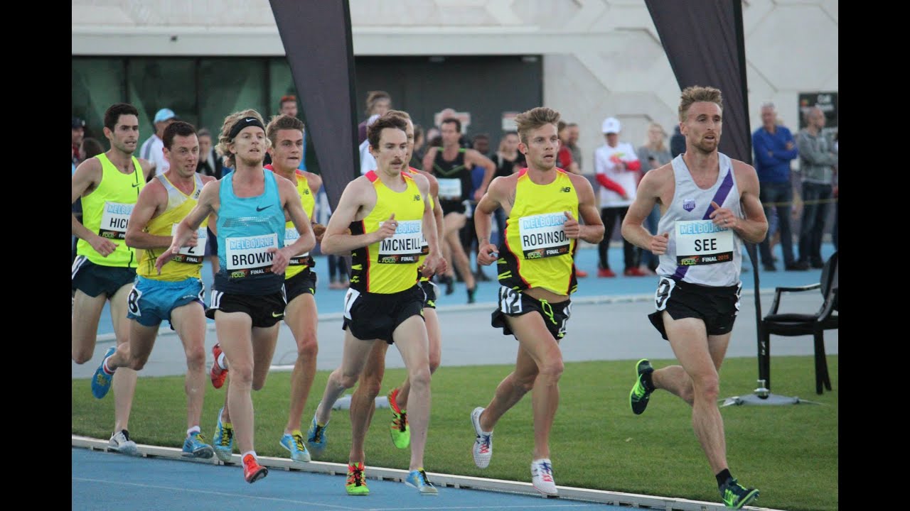 Brett Robinson wins Men's 5000m (13:32.54) | IAAF Melbourne World Challenge