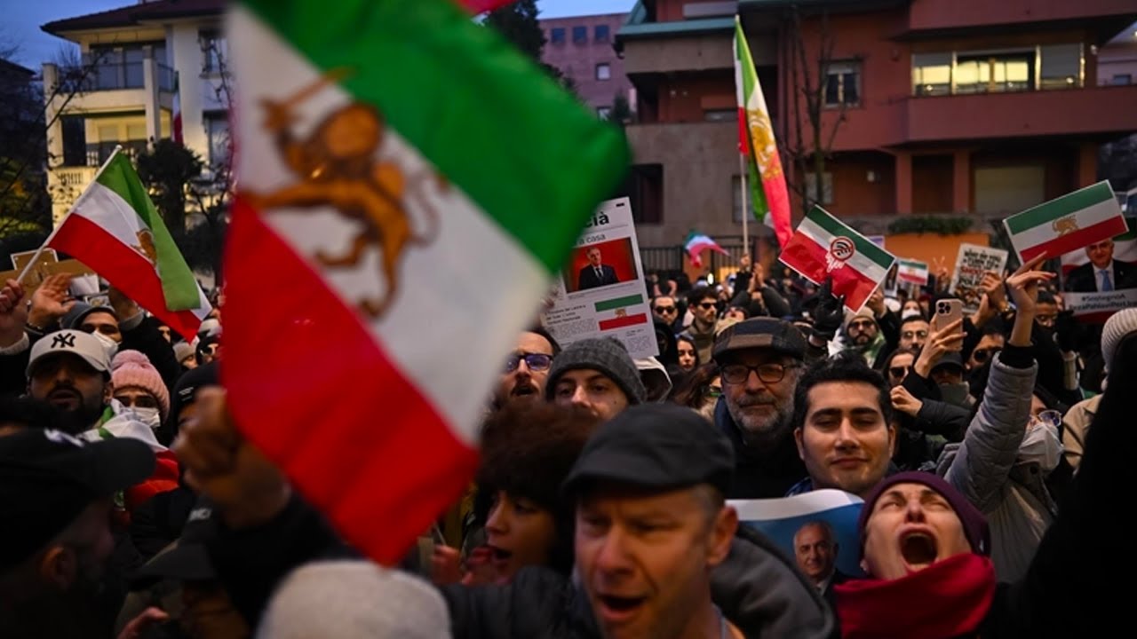 Iran : "Ils ont massacré environ 12.000 personnes" (Iraj Mesdaghi)