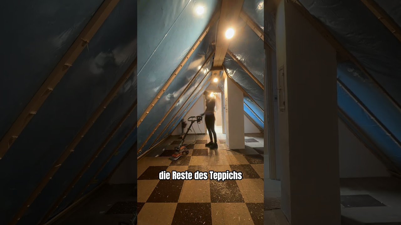 B&uuml;hne = Dachboden #hausrenovierung #sanierung #haus