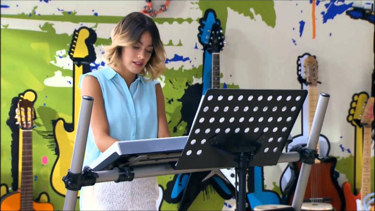 Violetta 3 - Leonetta schrijven een liefdesliedje