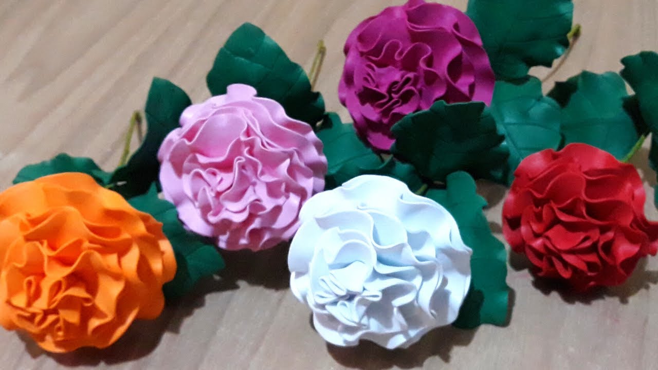 Rosa simples e fácil de eva  usando  círculos