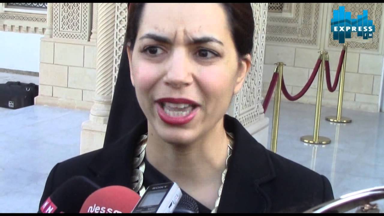 وزيرة السياحة امال كربول : استقالتي بين يدي رئيس الحكومة