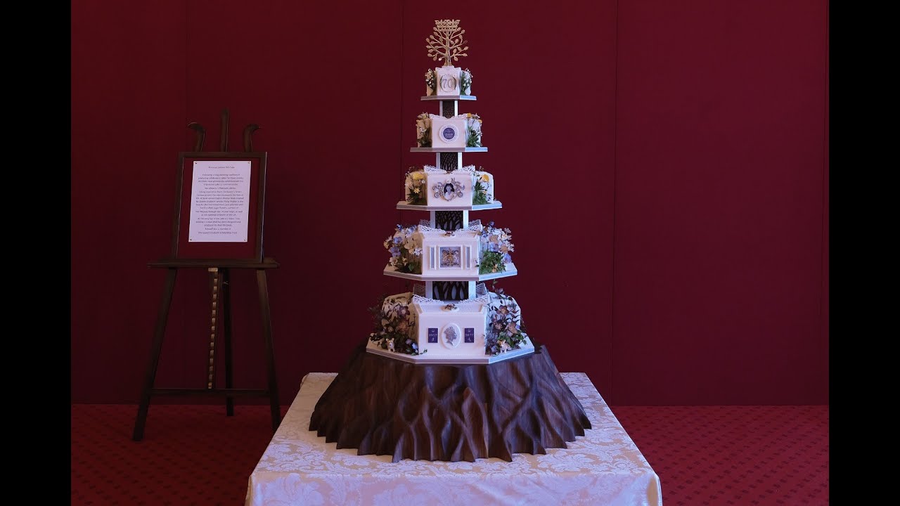 Her Majesty The Queen's Platinum Jubilee celebration cake