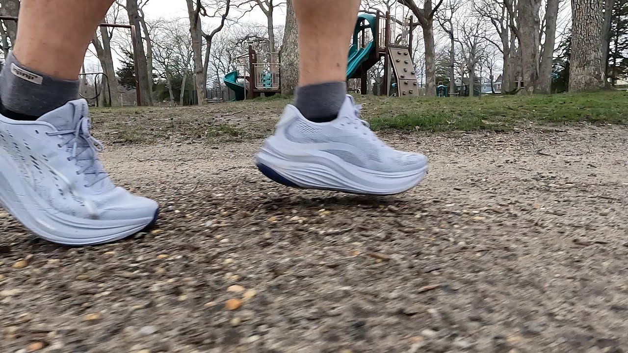 PUMA MagMax Let's go on a bouncy easy light run