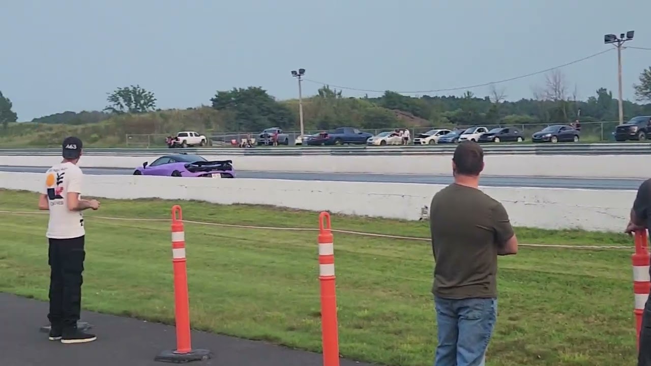 Mclaren 720 1/4mile Napierville dragway